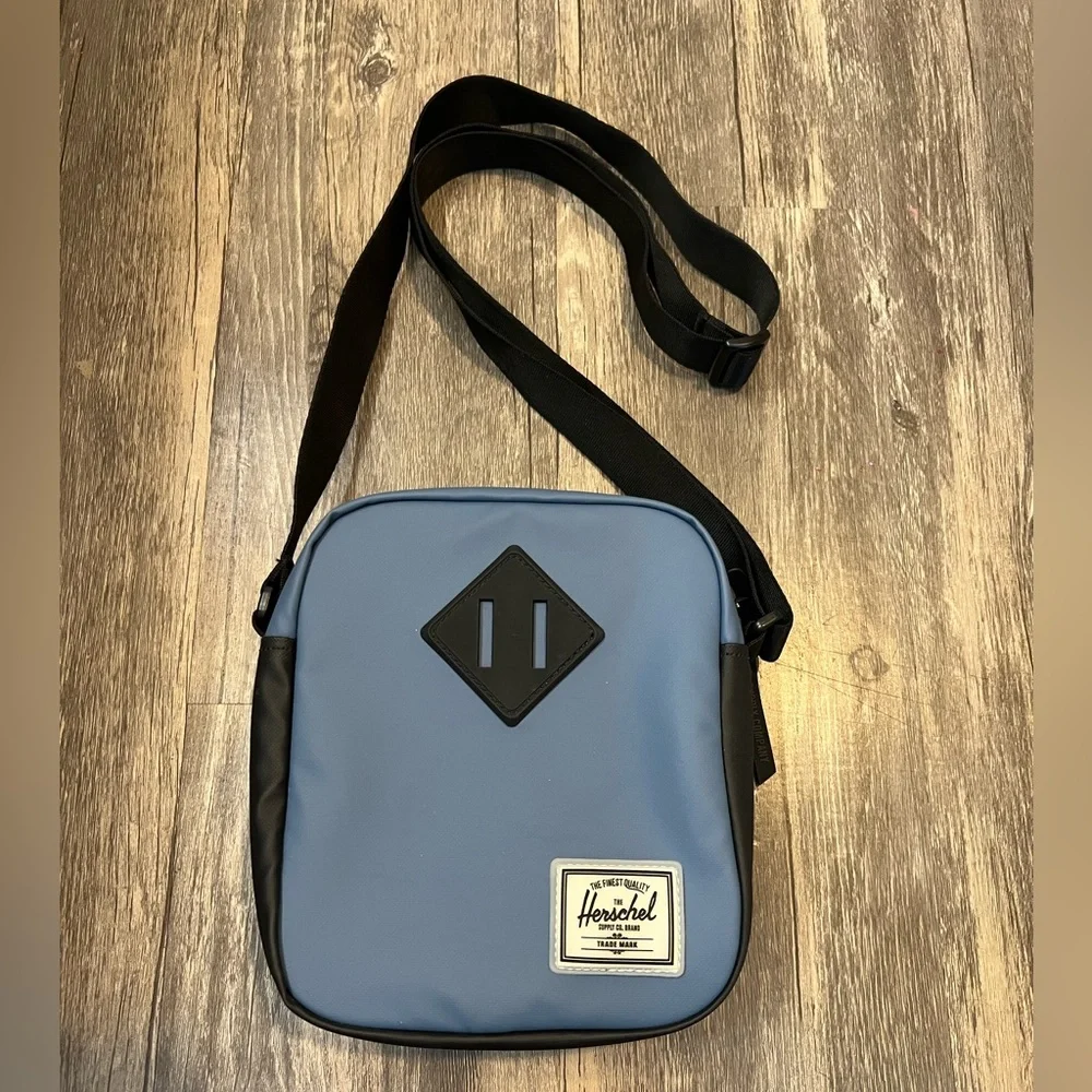 Herschel Supply Company UO Exclusive Heritage Blue Black Crossbody Bag, Like New